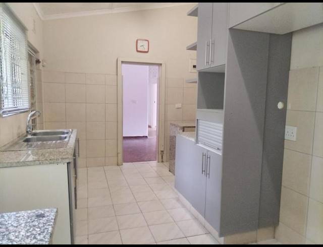 3 BEDROOM HOUSE FOR SALE IN MOSELEY